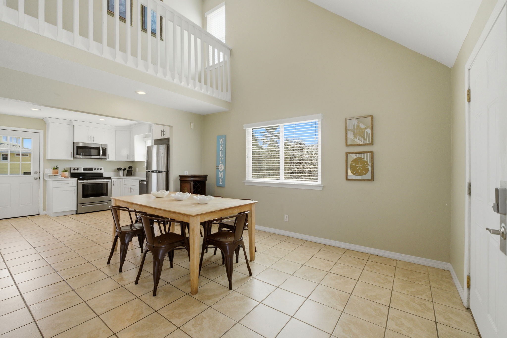 Dining area at Beach Blessings